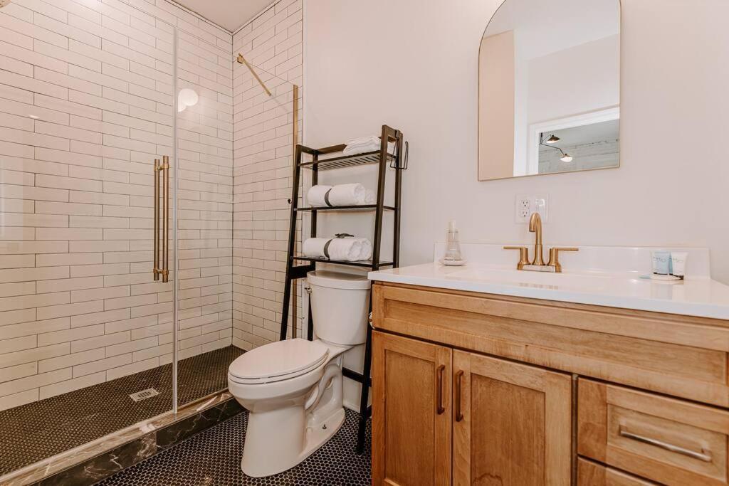 East Main Lofts - Farmhouse 204 Madison Kültér fotó